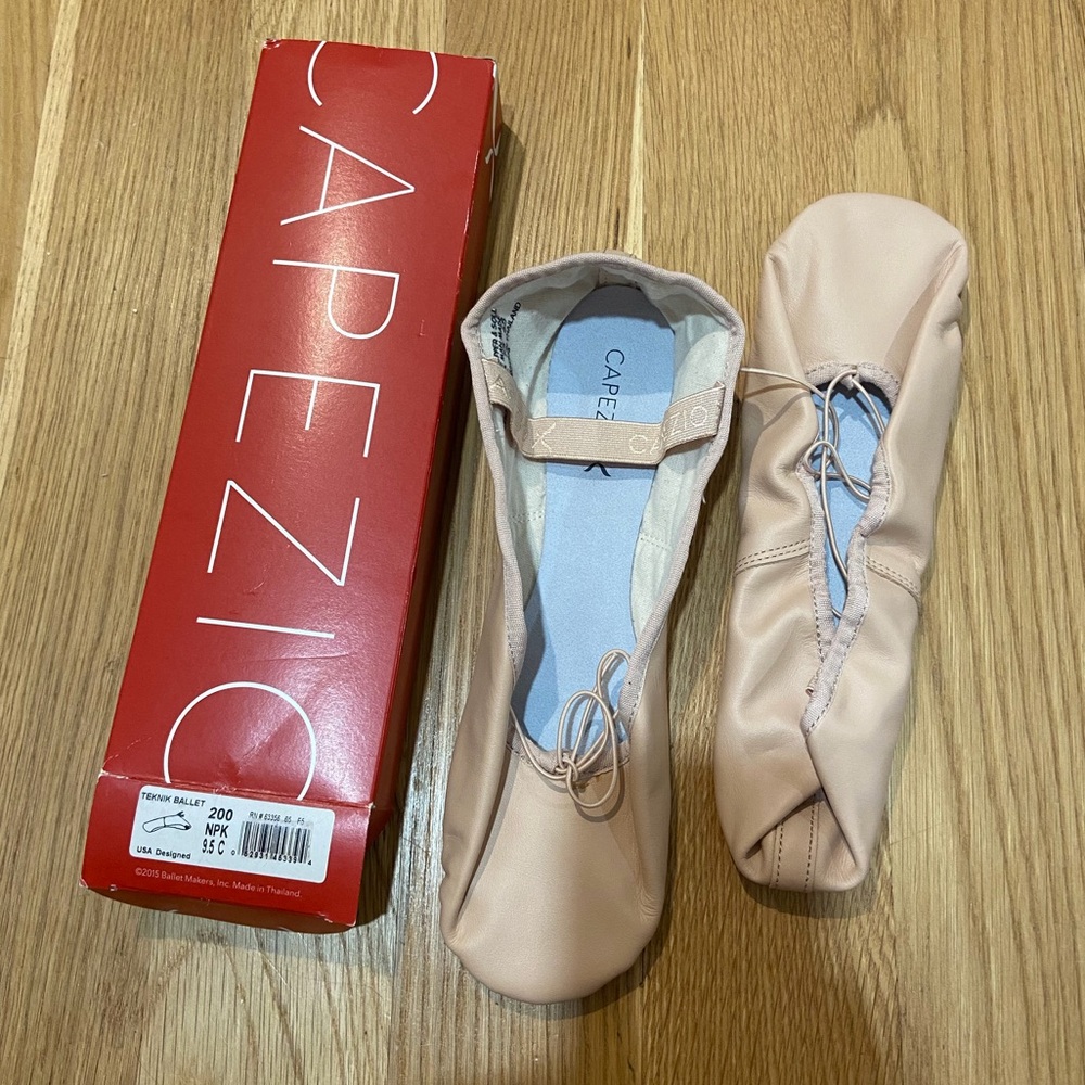 New Capezio Teknik Adult Ballet Shoes Sz 9.5